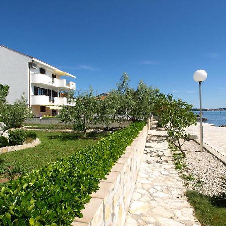 Apartment Maras-1 By Interhome Diklo Exterior foto