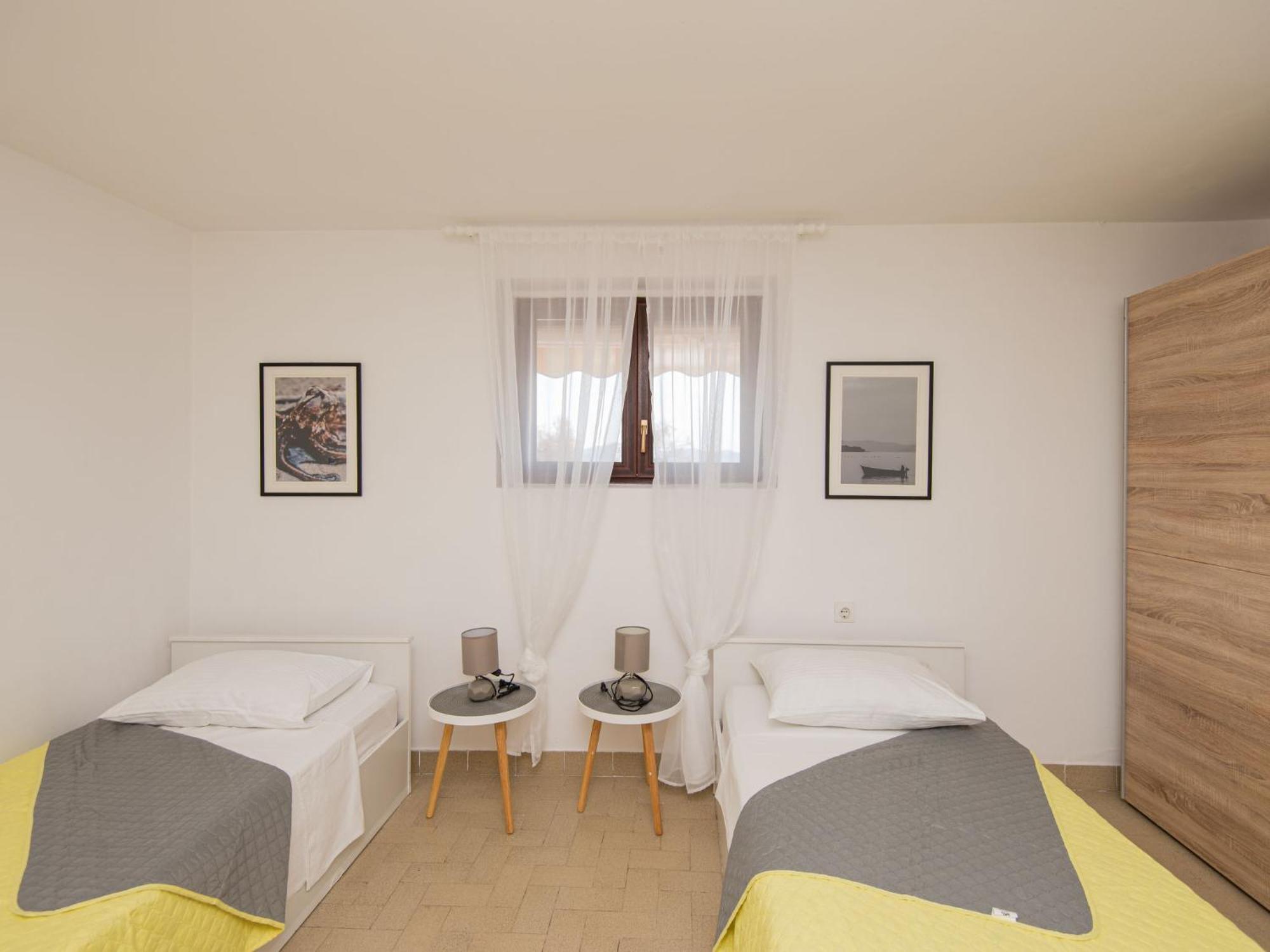 Apartment Maras-1 By Interhome Diklo Exterior foto