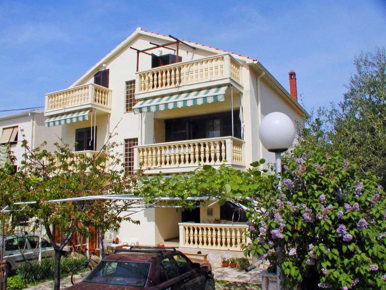 Apartment Maras-1 By Interhome Diklo Exterior foto